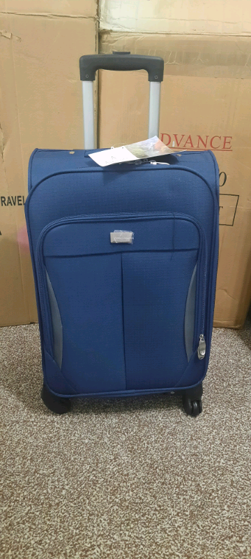 22 inch suitcase size